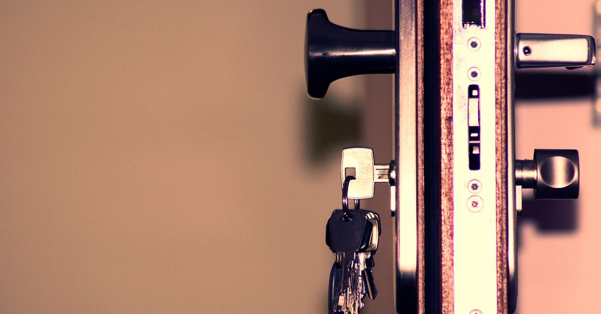 What Is the Average Locksmith Charge — and What Drives the Price Up? — Ventura Blvd Locksmith